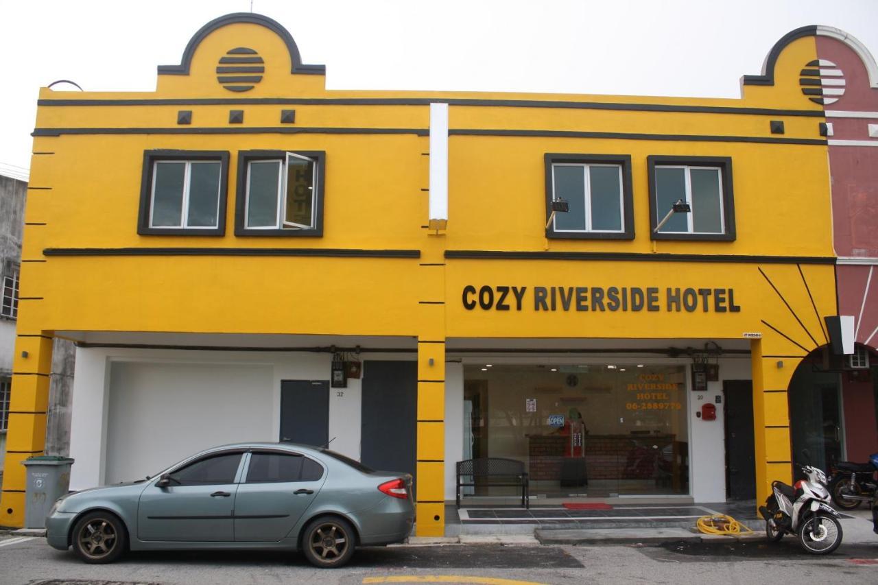 Cozy Riverside Hotel Malacca Exterior photo